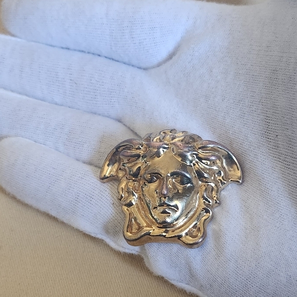 Versace Necklace Authentic 5k originally - Picture 3 of 3